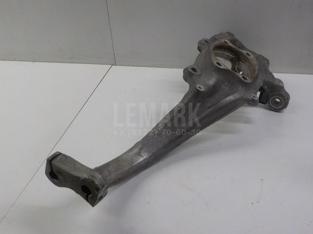 Кулак поворотный передний левый