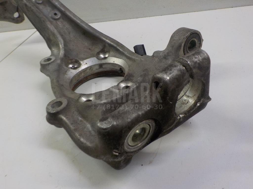 Кулак поворотный передний левый