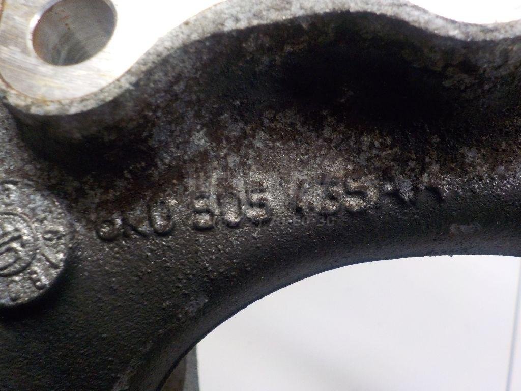 Кулак поворотный задний левый