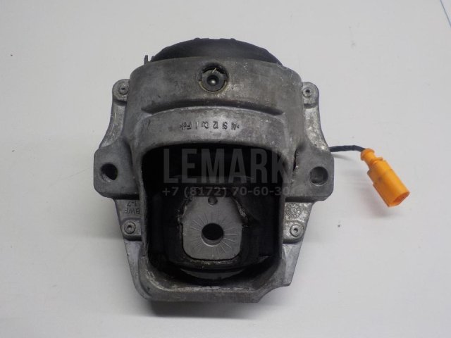 Опора двигателя левая