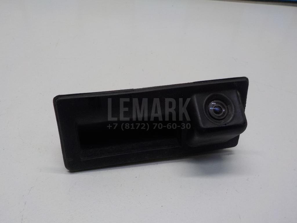 Кнопка открывания багажника