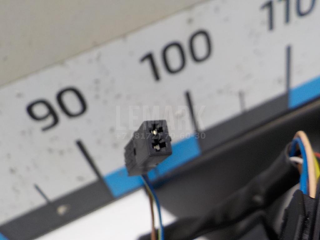 Зеркало правое электрическое