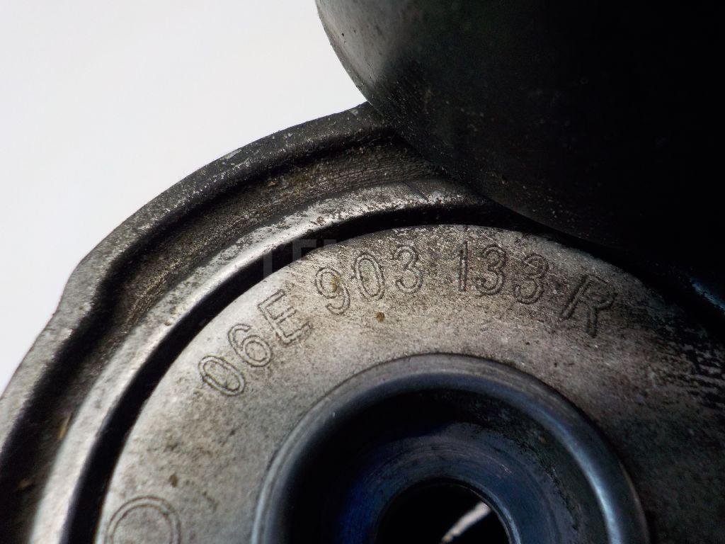 Натяжитель ремня