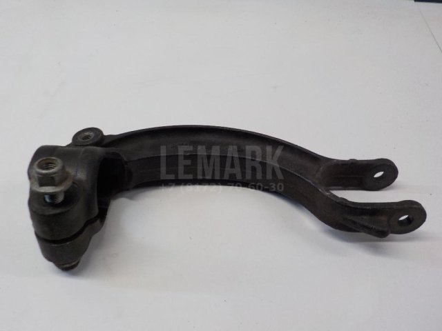 Кронштейн амортизатора