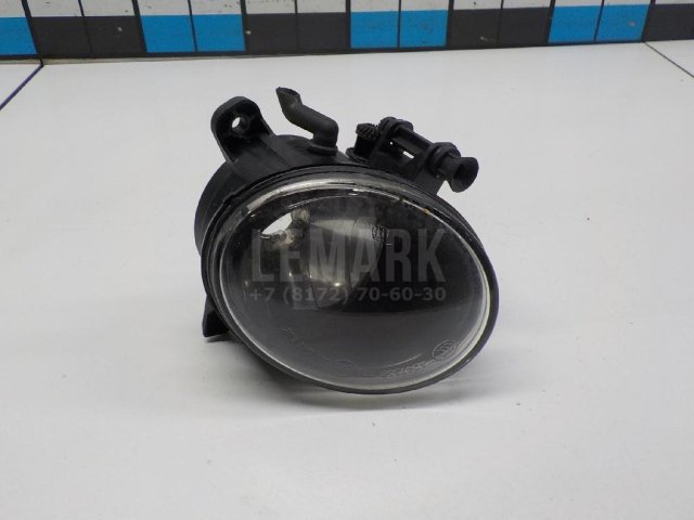 Фара противотуманная левая