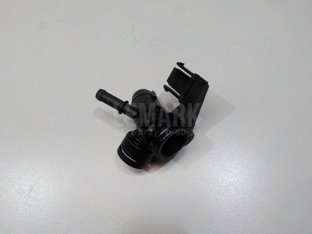 Фланец двигателя системы охлаждения