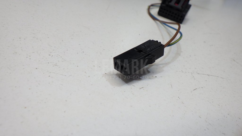 Зеркало правое электрическое