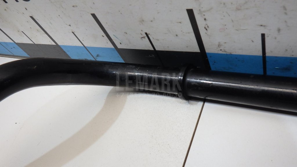 Стабилизатор передний