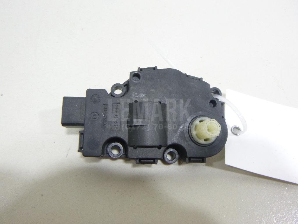 Моторчик заслонки отопителя