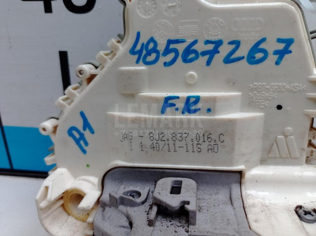 Замок двери передней правой