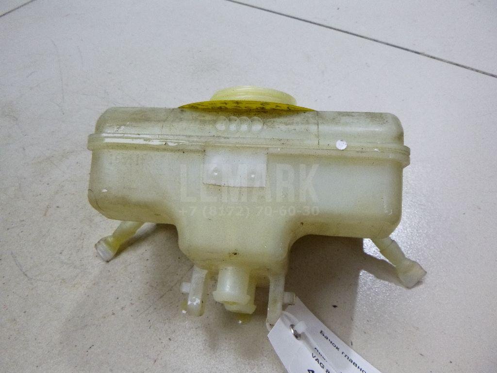 Бачок главного тормозного цилиндра