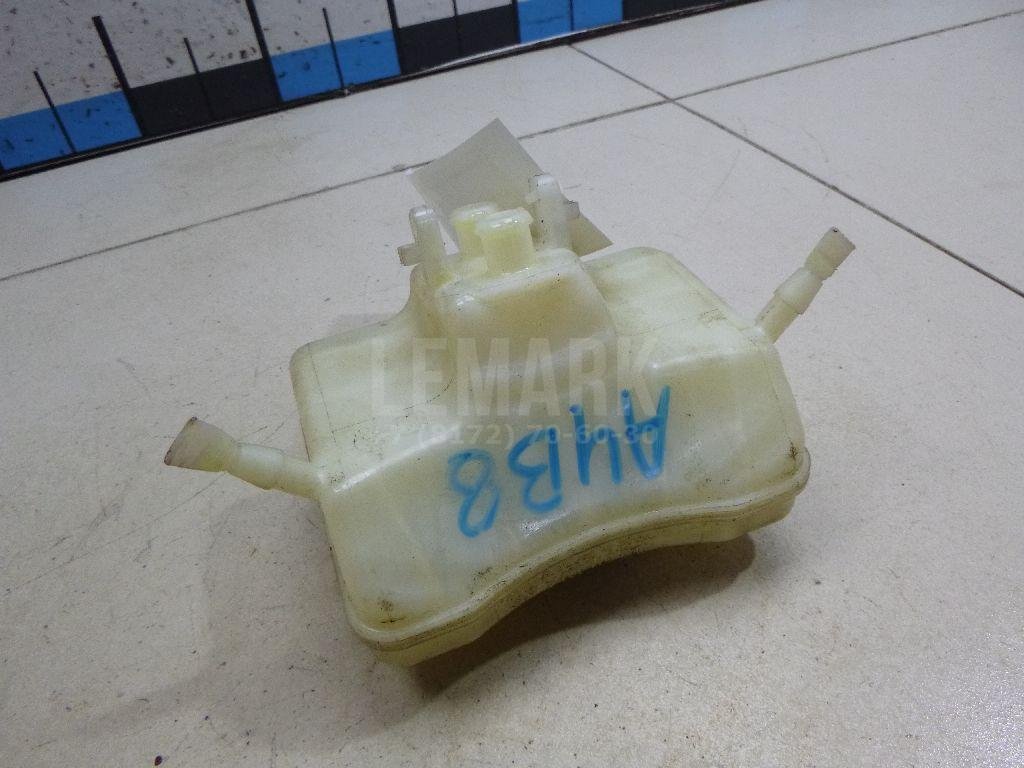 Бачок главного тормозного цилиндра