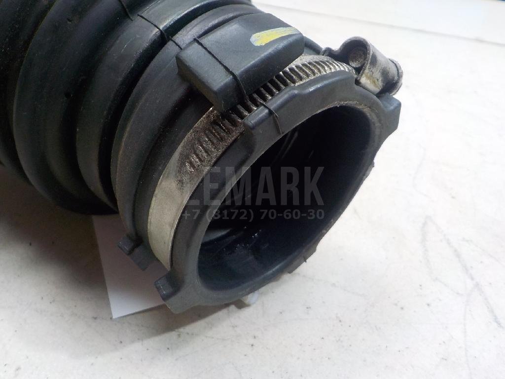 Патрубок воздушного фильтра