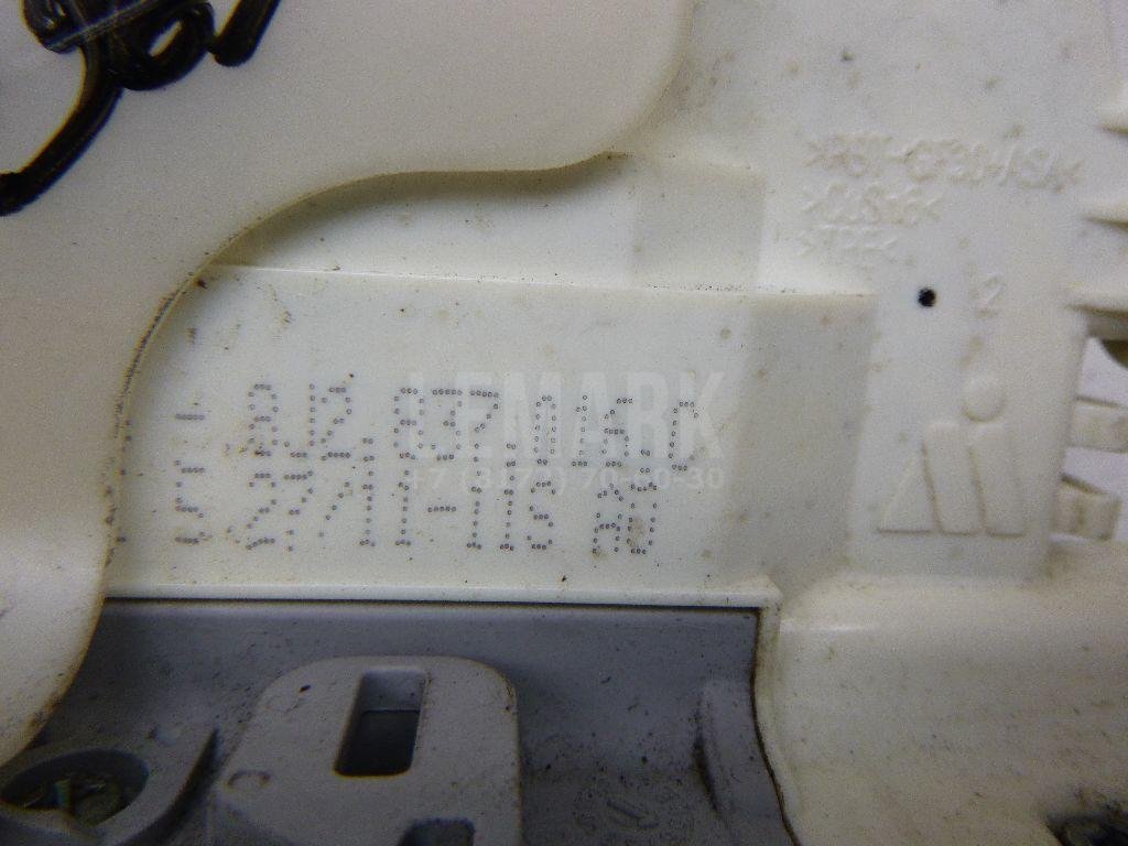 Замок двери передней правой