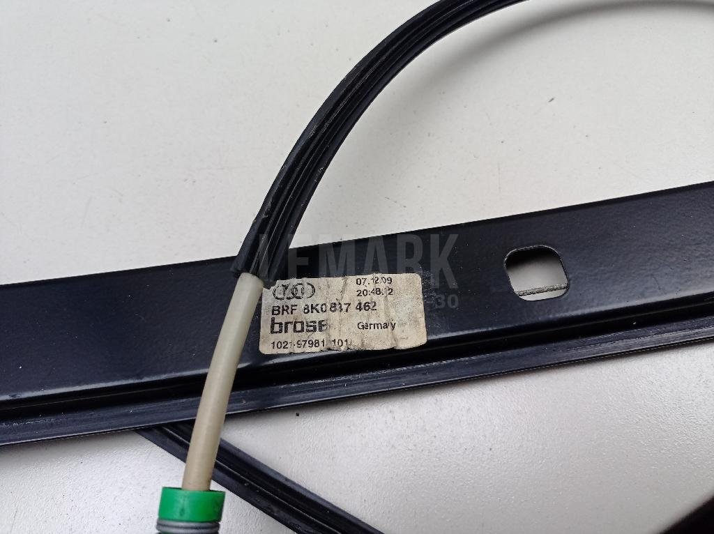 Стеклоподъемник электр. передний правый