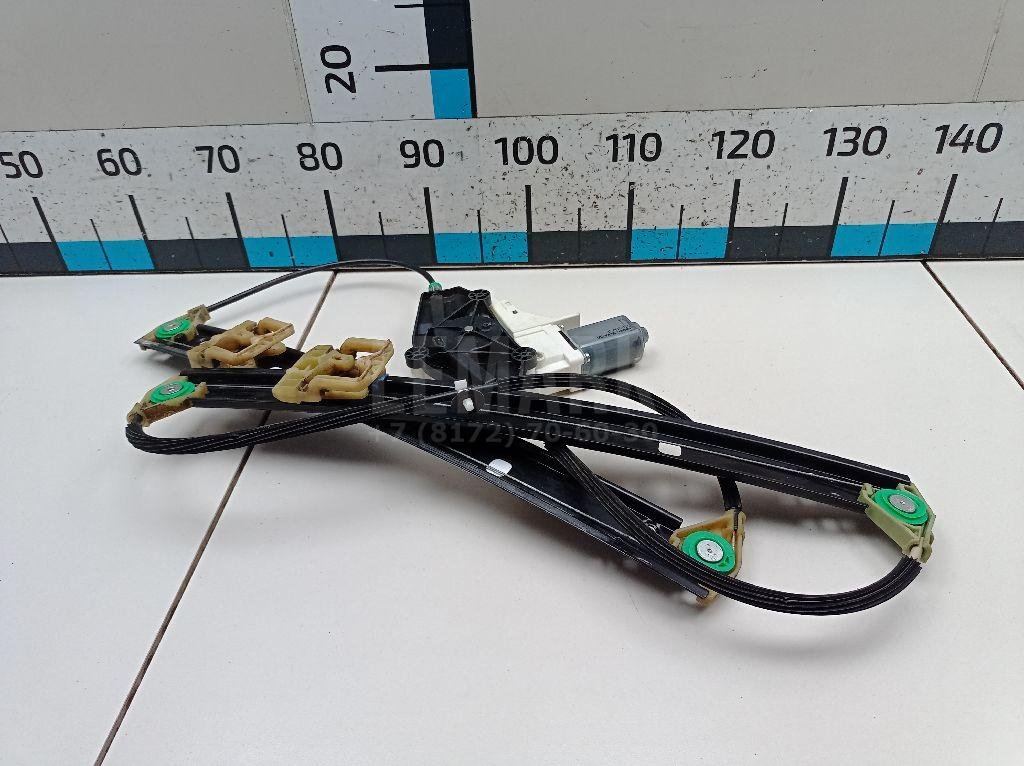 Стеклоподъемник электр. передний правый