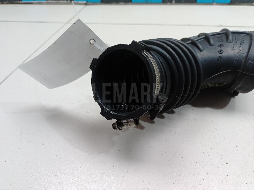 Патрубок воздушного фильтра