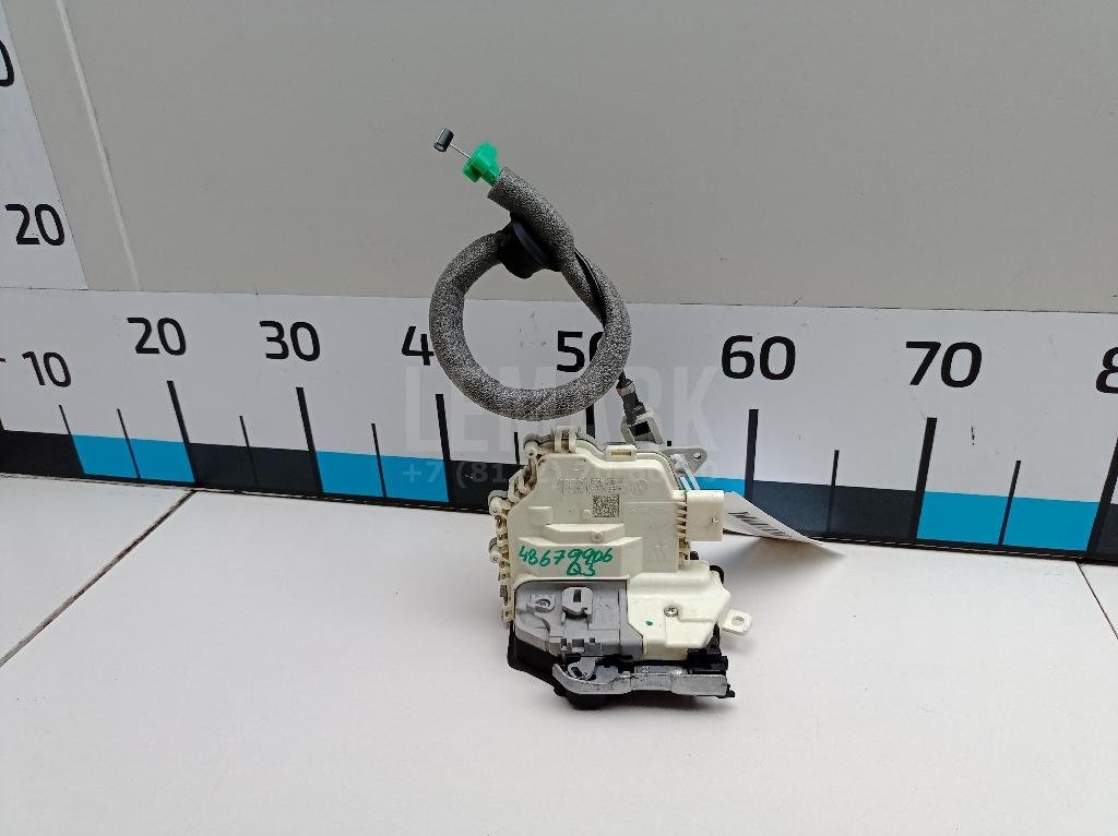 Замок двери задней правой