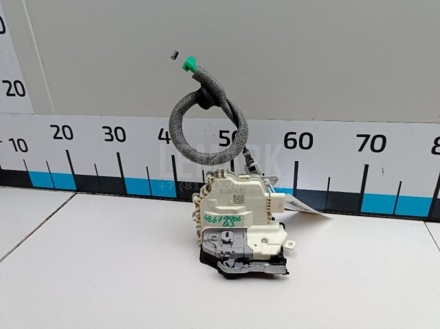 Замок двери задней правой