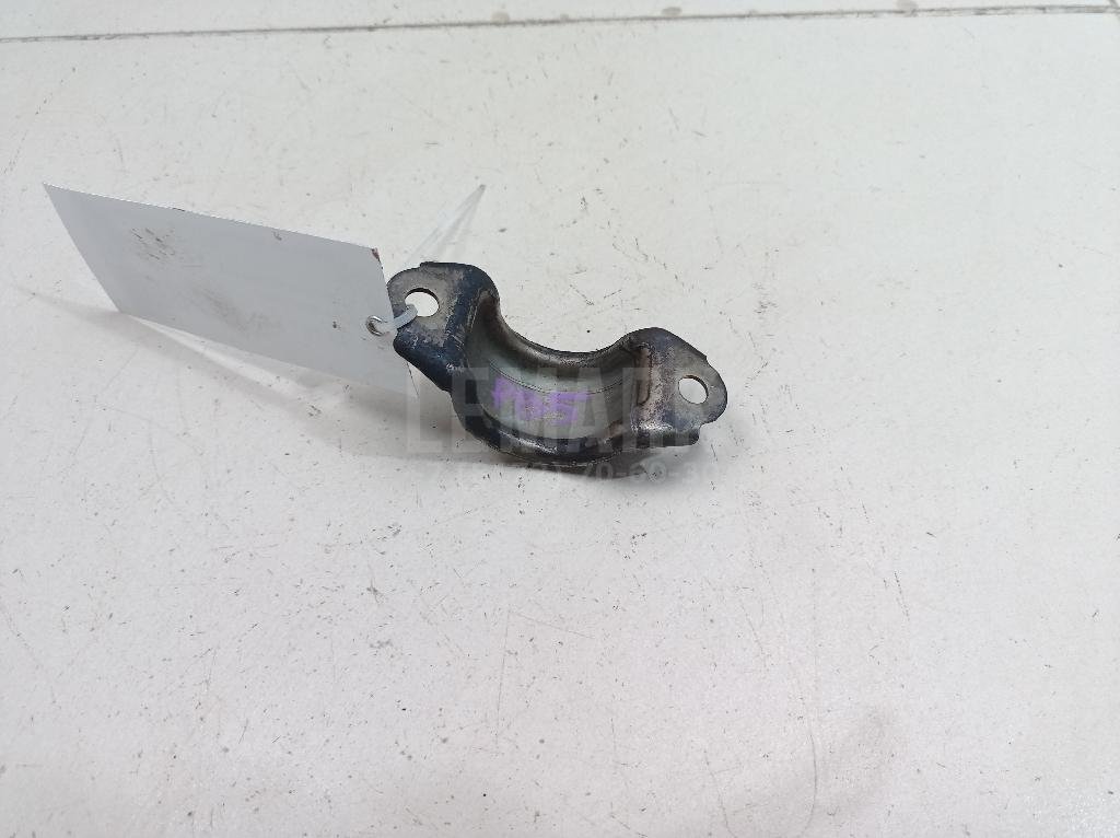 Кронштейн крепления переднего стабилизатора