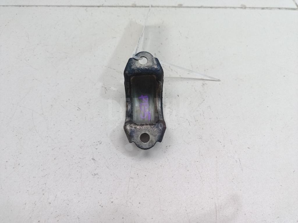 Кронштейн крепления переднего стабилизатора