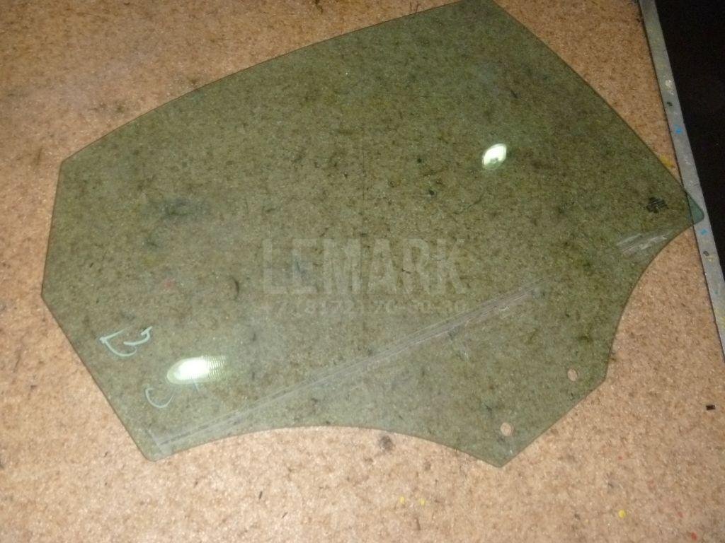 Стекло двери задней правой