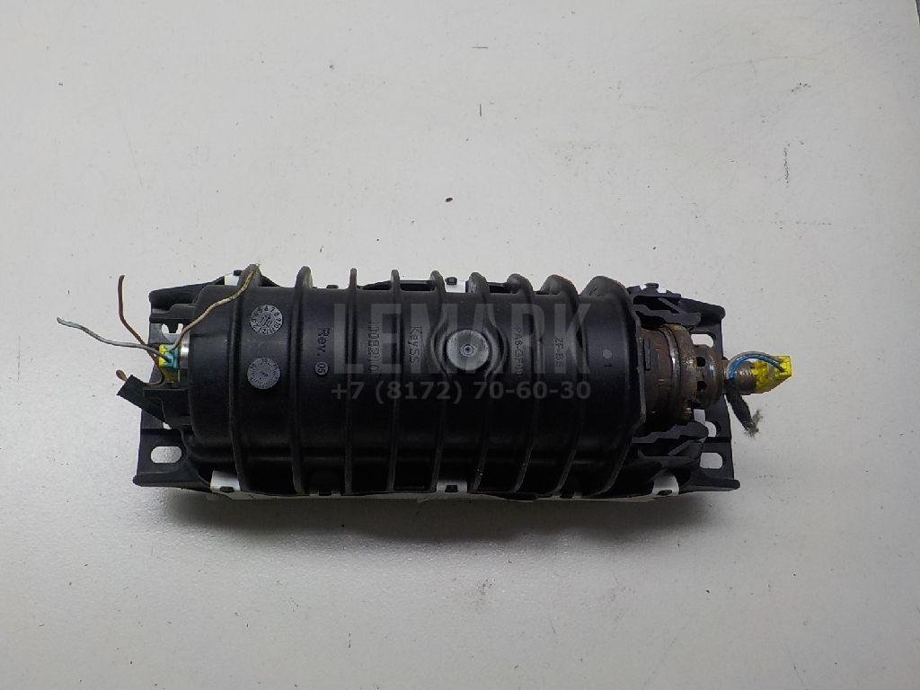 Подушка безопасности пассажирская (в торпедо)