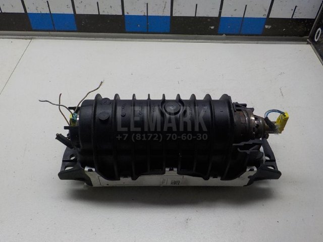 Подушка безопасности пассажирская (в торпедо)