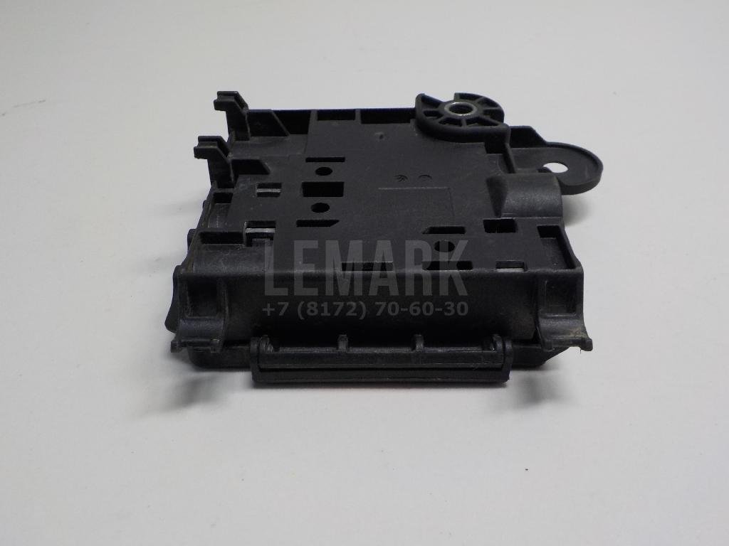 Клемма аккумулятора плюс