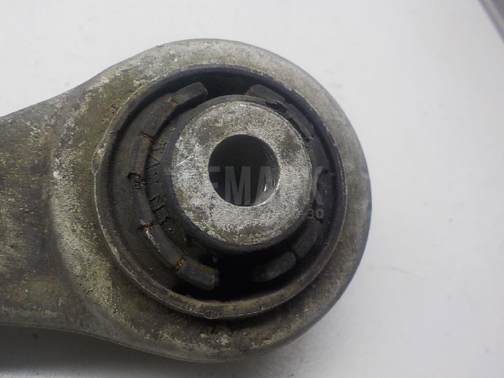 Рычаг передний нижний левый передний