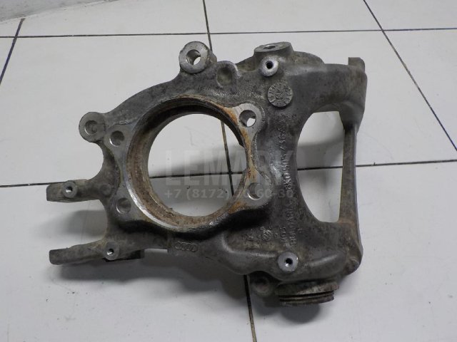 Кулак поворотный задний правый