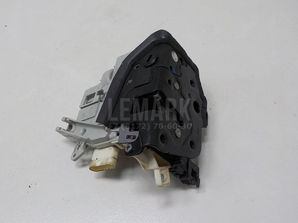 Замок двери задней правой