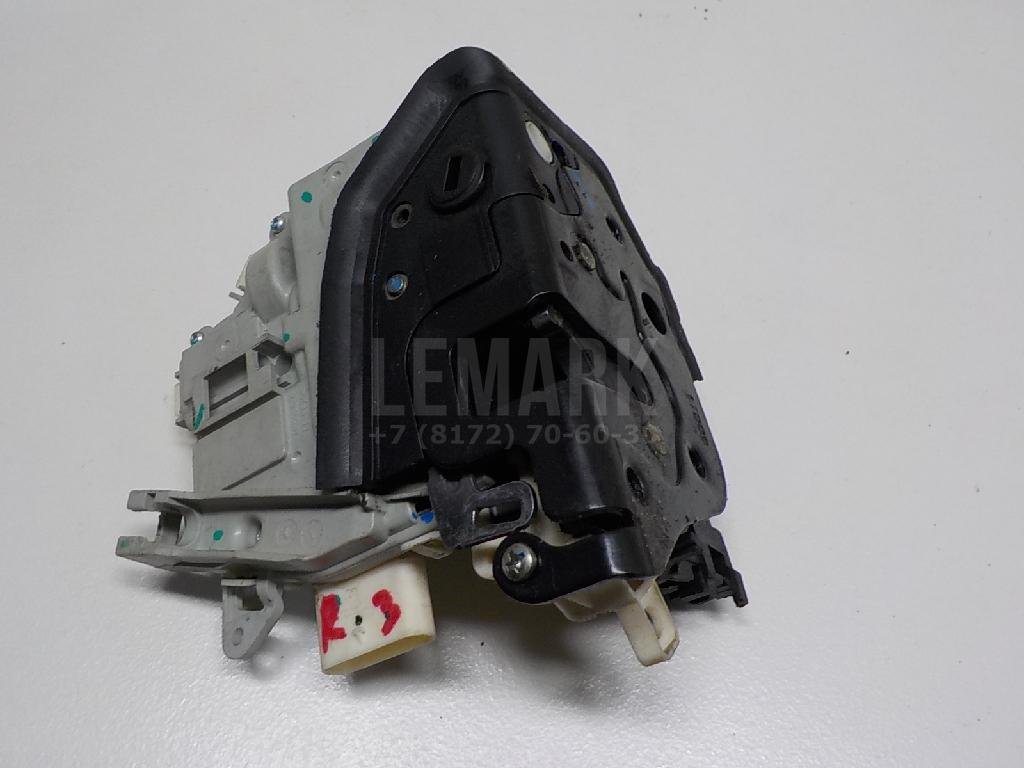 Замок двери задней правой