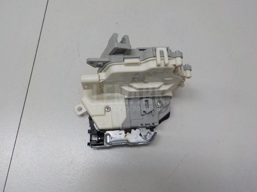 Замок двери задней левой