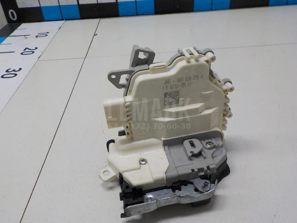 Замок двери задней левой