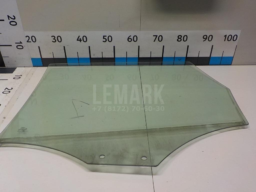 Стекло двери задней правой