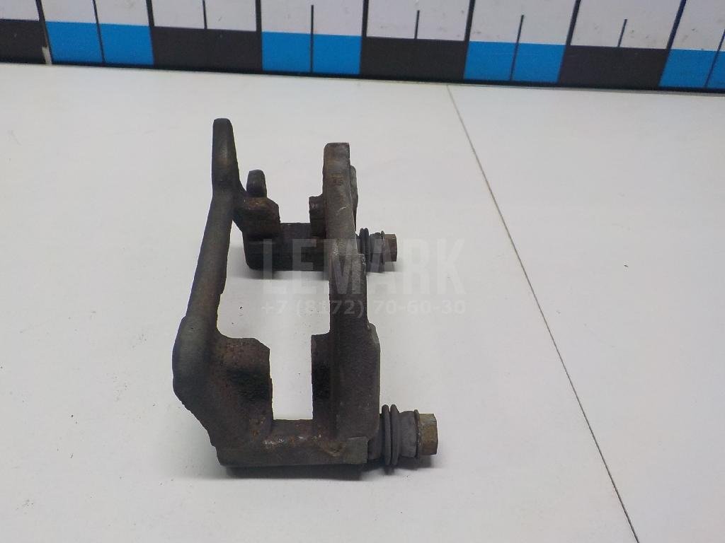 Скоба суппорта заднего правого