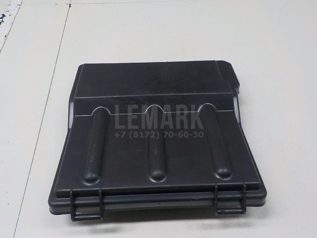 Крышка блока предохранителей