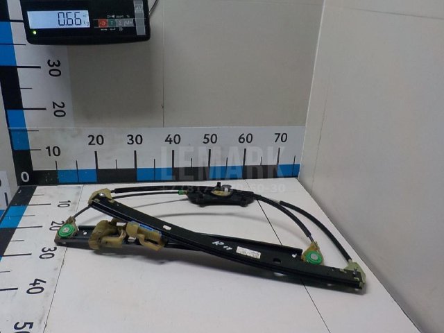 Стеклоподъемник электр. передний правый