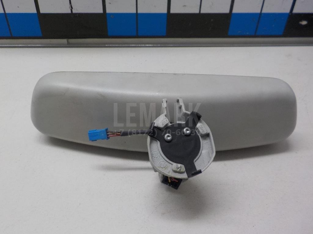 Зеркало заднего вида