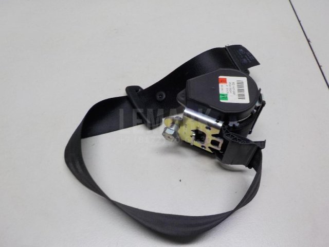 Ремень безопасности