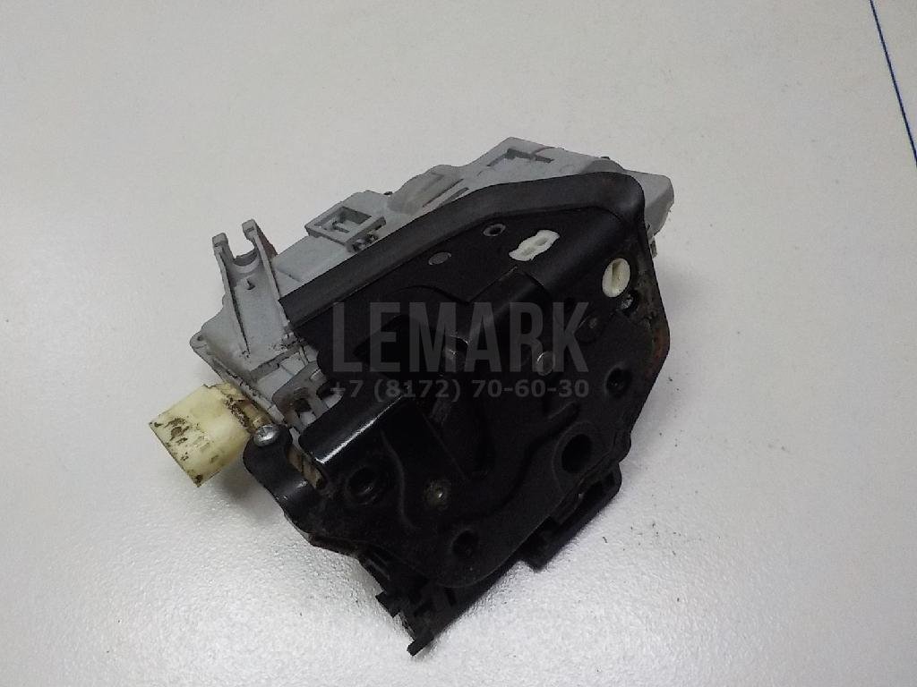 Замок двери передней правой