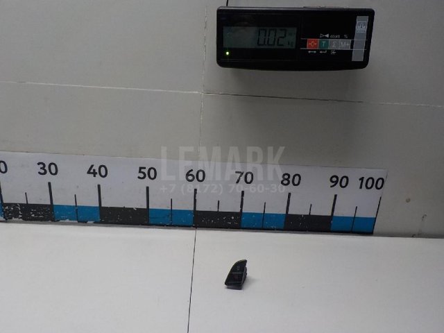 Кнопка центрального замка