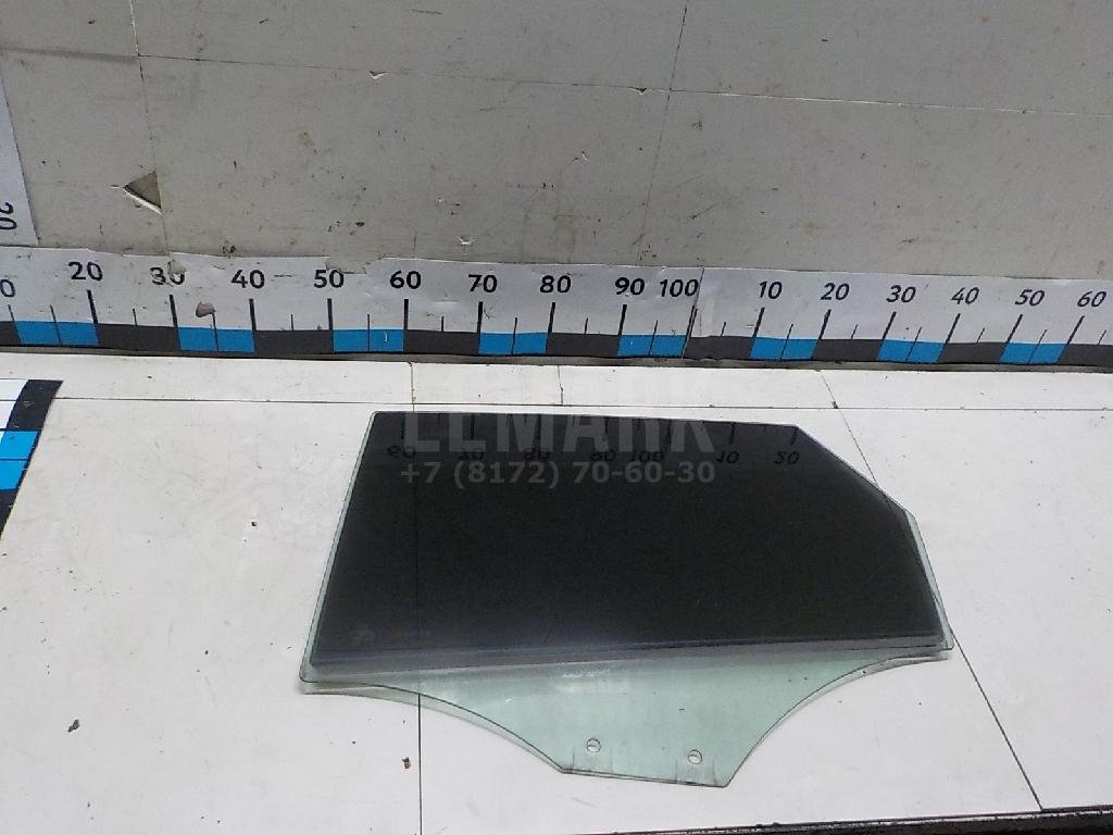 Стекло двери задней левой