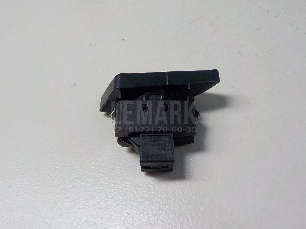 Кнопка центрального замка