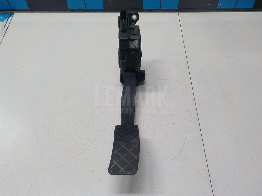 Педаль газа