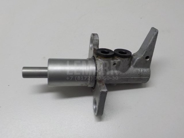 Цилиндр тормозной главный