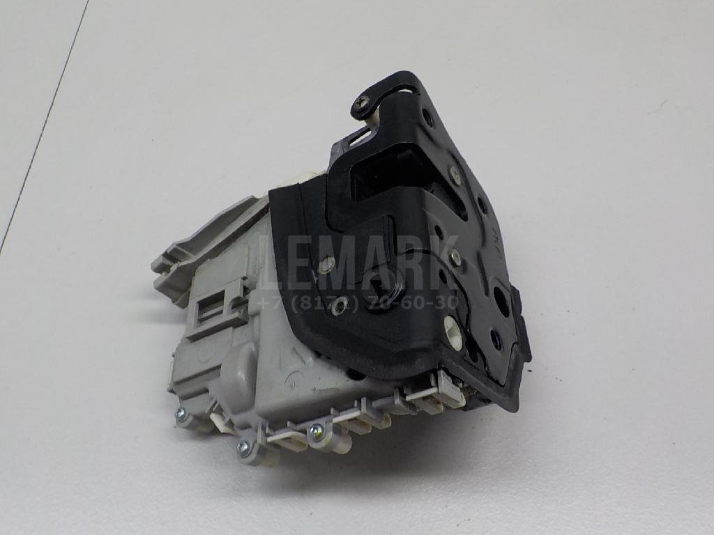 Замок двери задней левой