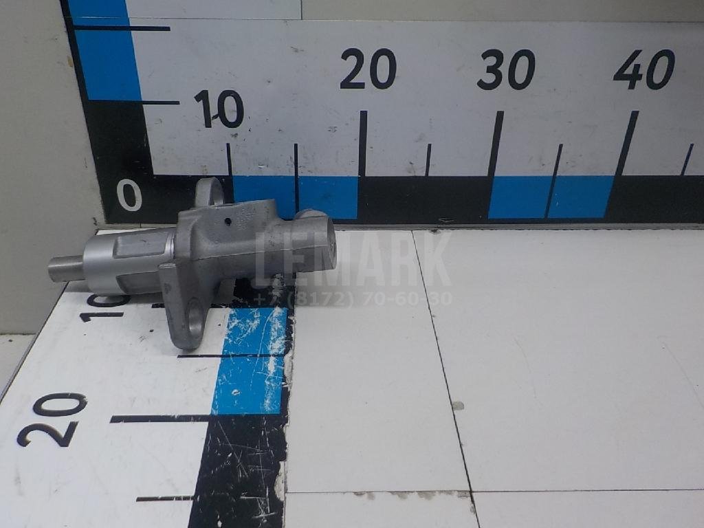 Цилиндр тормозной главный