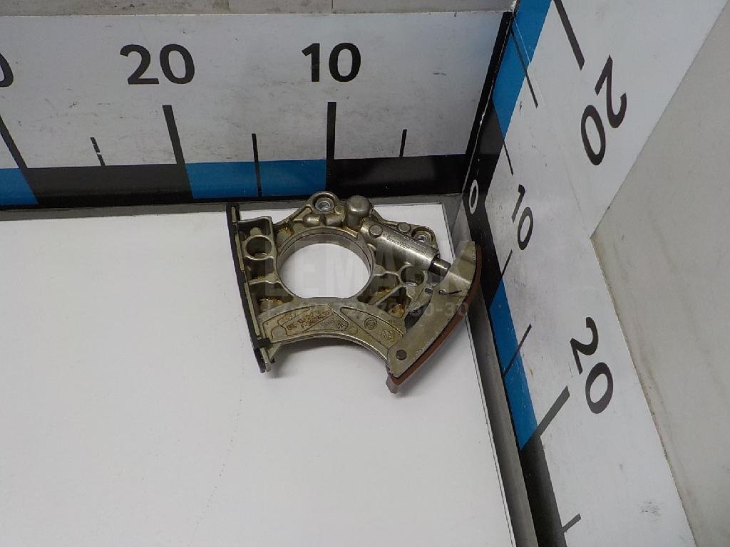 Натяжитель цепи